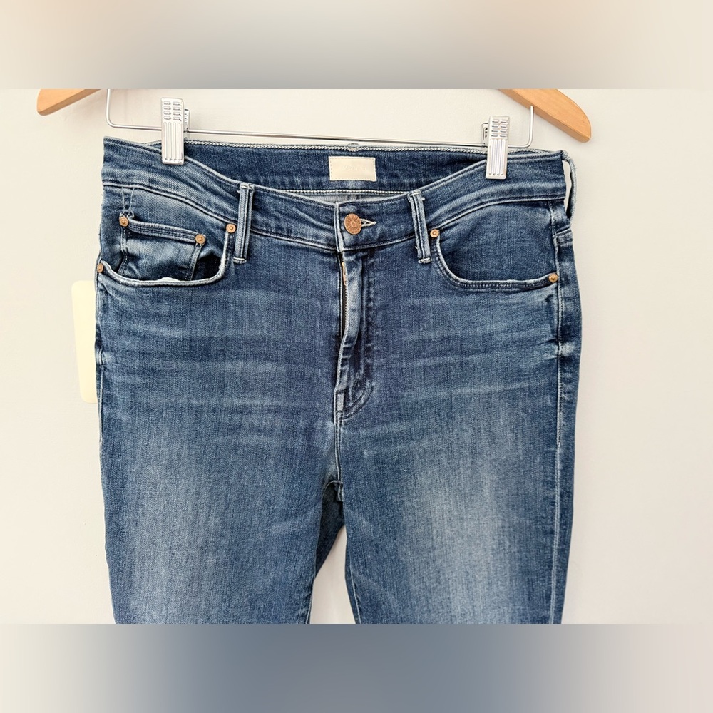 MOTHER Denim The Weekender Fray Jeans | Size 30 - Picture 3 of 11